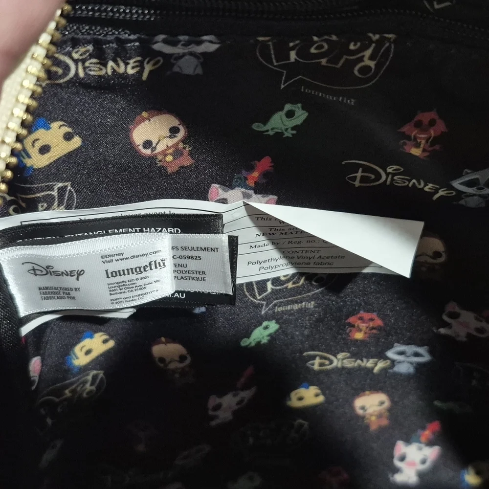 Disney Cream Backpack with Character Faces meswakrydmanar  display picture 3